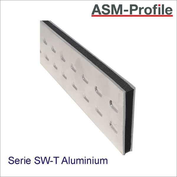 Sandwichprofile aus Aluminium mit eingeprägter Vertiefung